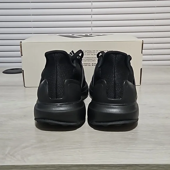 NWT Adidas UBOUNCE DNA Women's Shoes - All Black - IG6023 - Picture 6 of 6